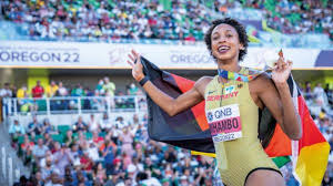 球迷应被视 球迷应被视