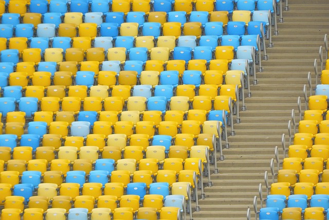 湖人输球真相：詹姆斯打无球+雷迪克致命用人！BR：湖人将掉第10.